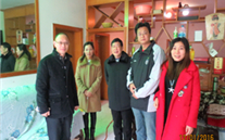 走進職工門 溫暖送到家--銅梁公司開展慰問困難職工活動